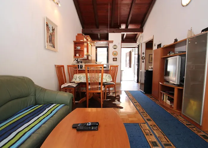 Sofia Adria Apartment *