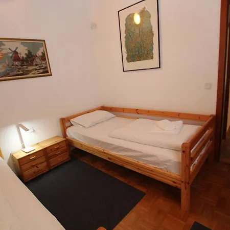 Sofia Adria Appartement *