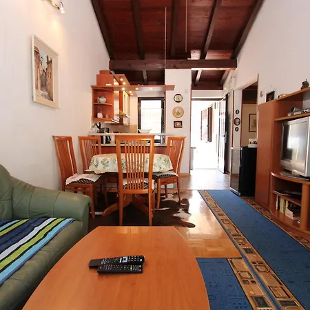 Sofia Adria Appartement *
